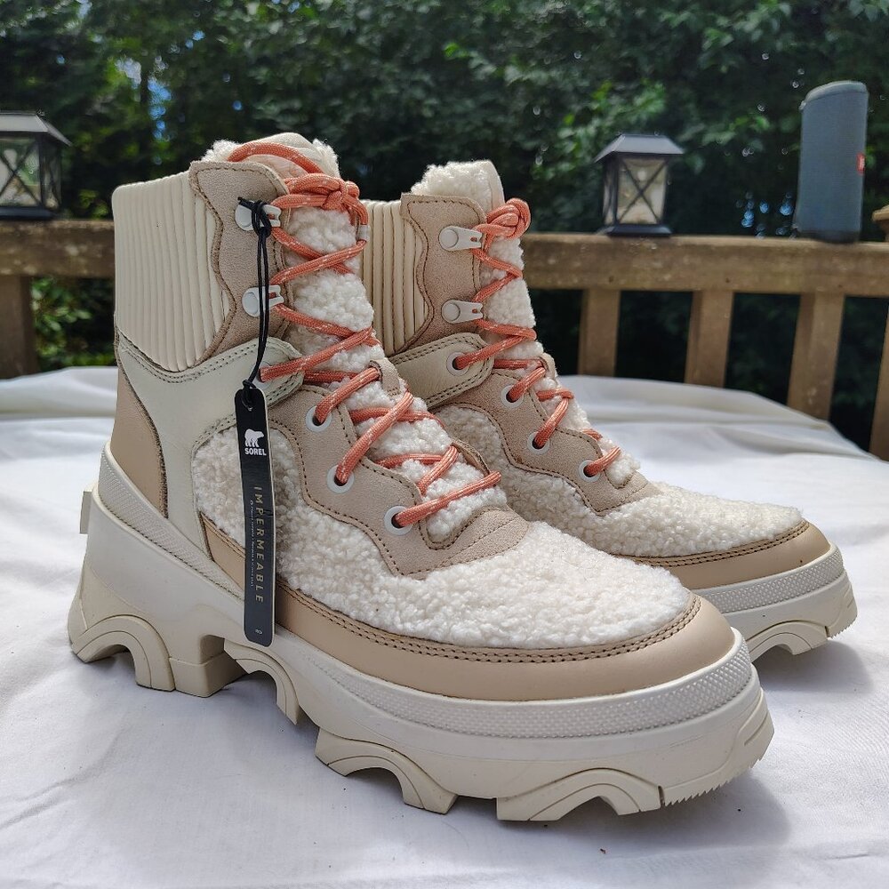 Sorel Nova Brex Waterproof Boots (9.5)